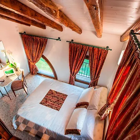 Brick House Tatil Evi