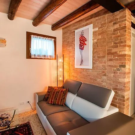 Сasa de vacaciones Brick House Silea